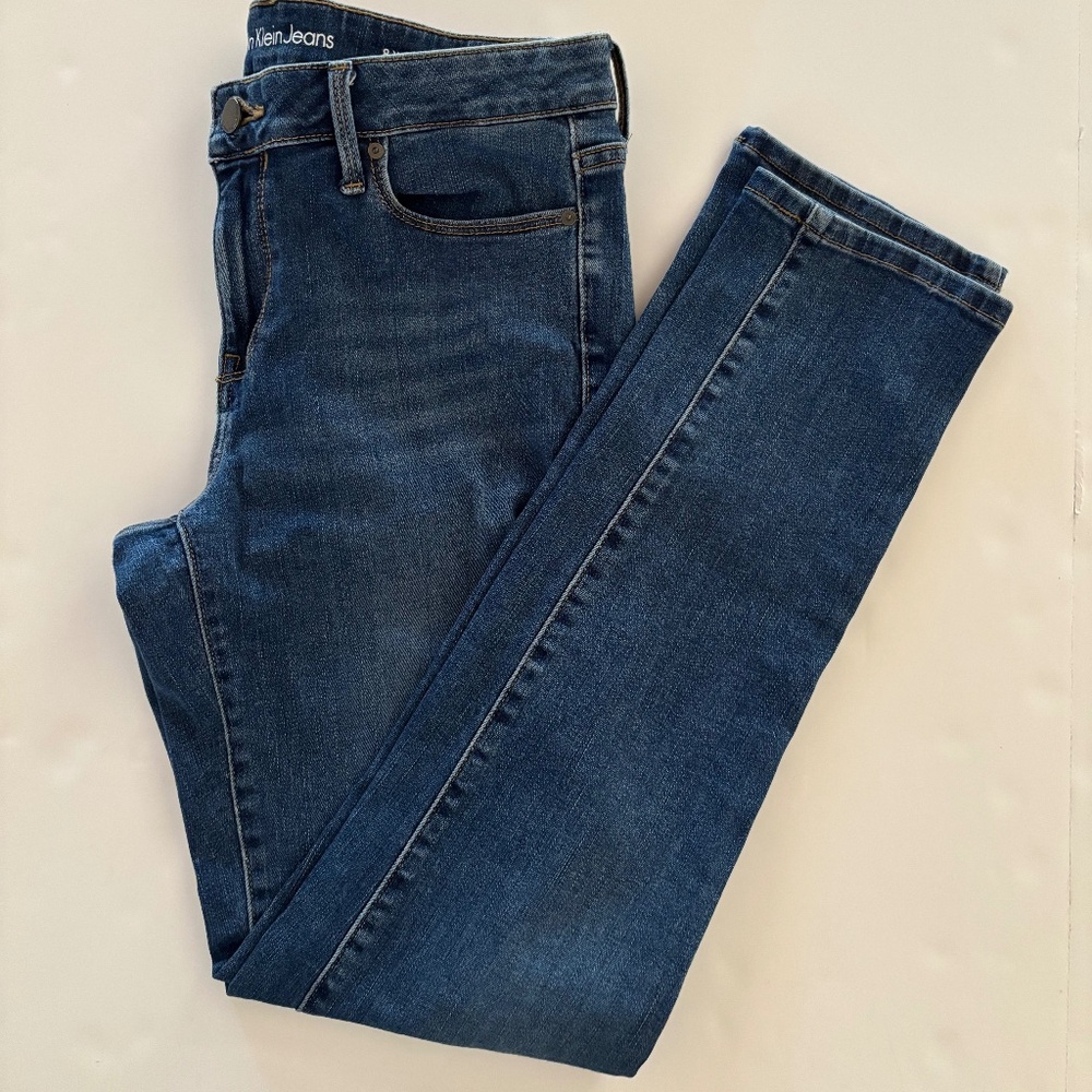 Women's Calvin Klein Like New Denim Skinny Size 8